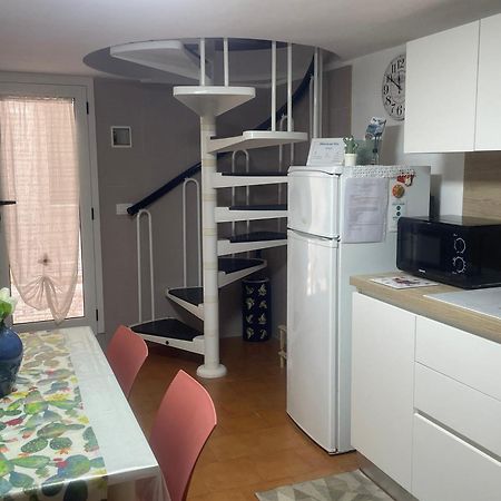Apartamento Dimora Nel Vico Monopoli Exterior foto