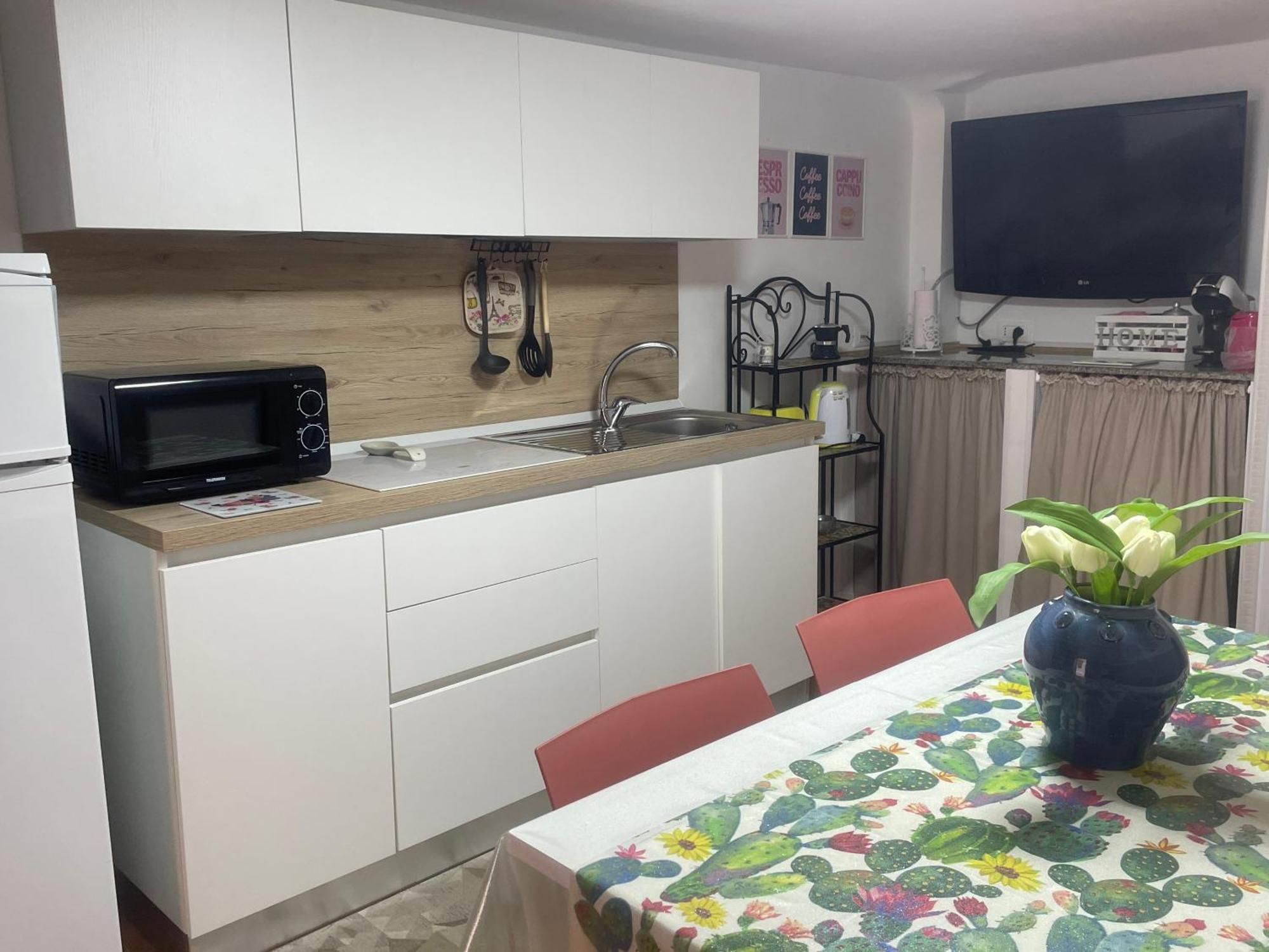 Apartamento Dimora Nel Vico Monopoli Exterior foto